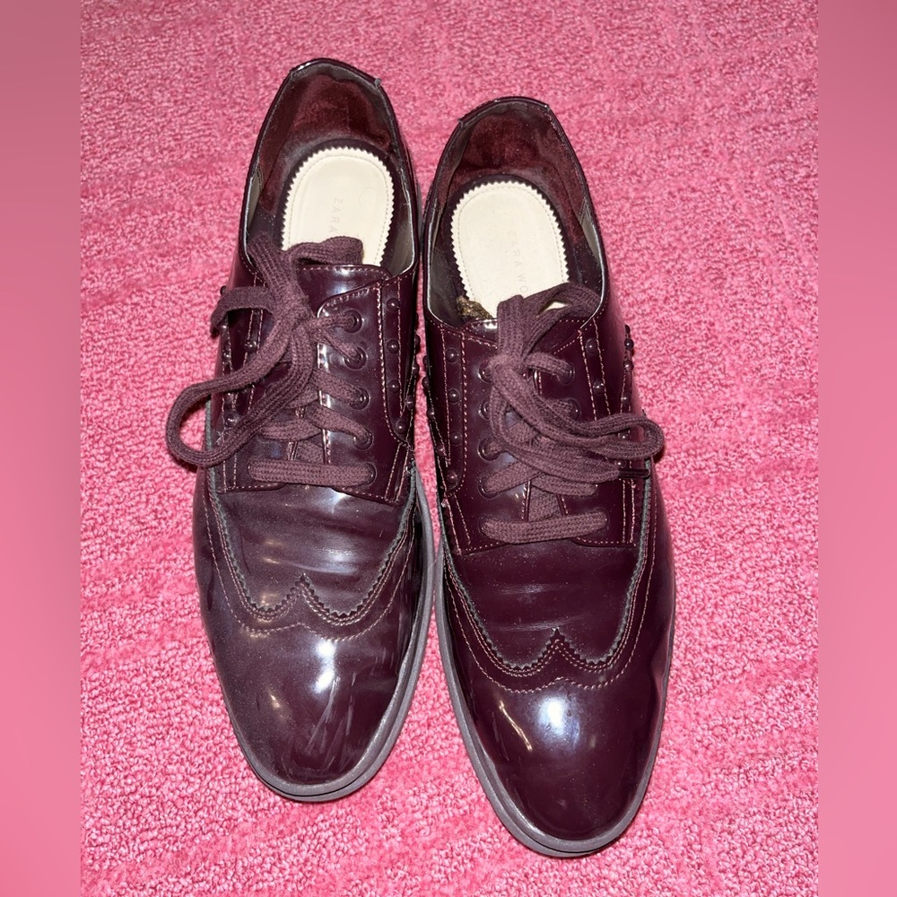 ZARA burgundy oxfords. Great condition. Size 10.